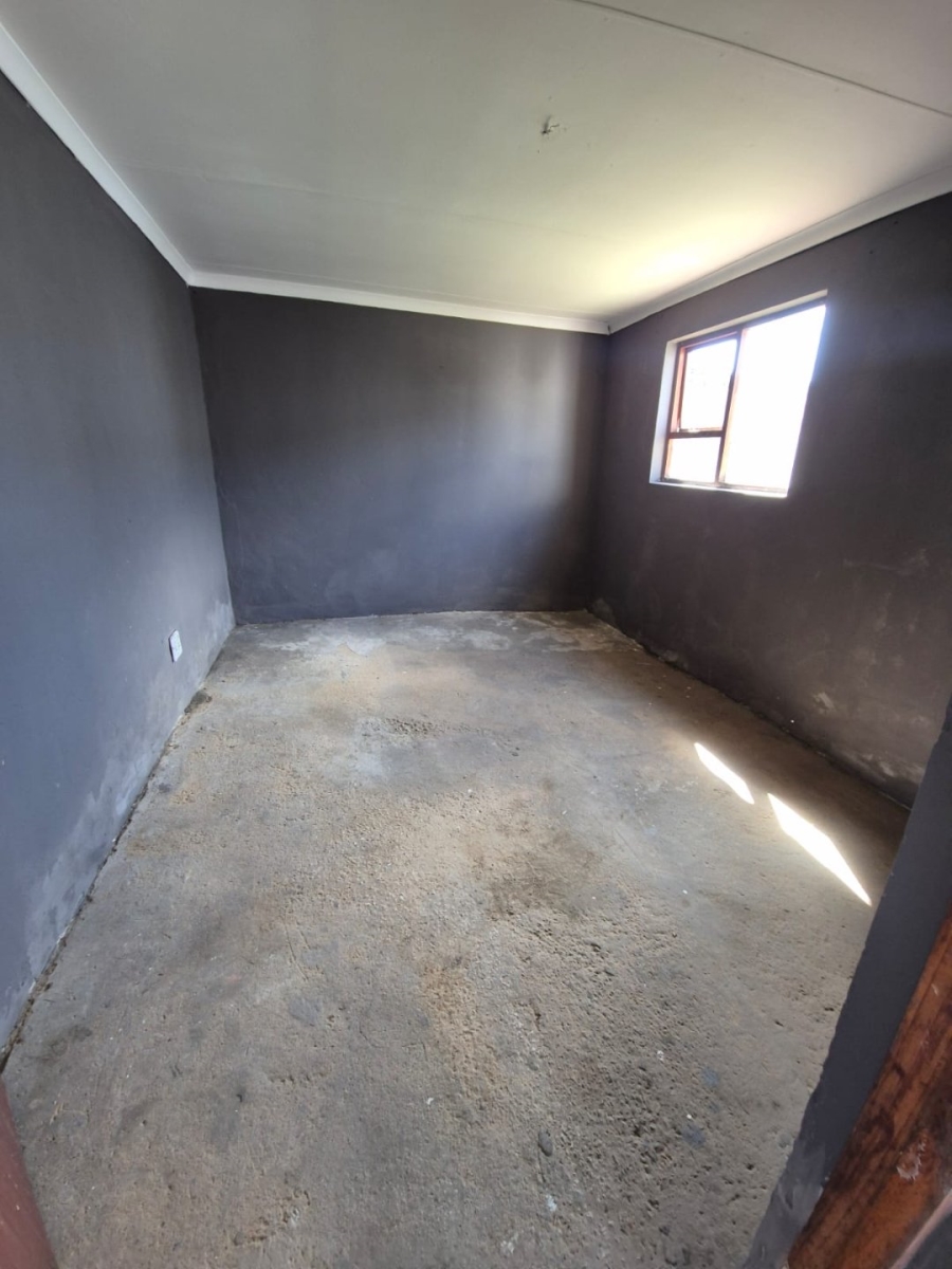 2 Bedroom Property for Sale in Kwazakhele Eastern Cape
